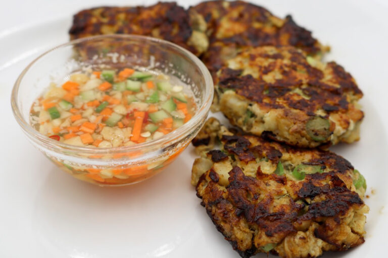 Thai-Inspired Oyster Cakes